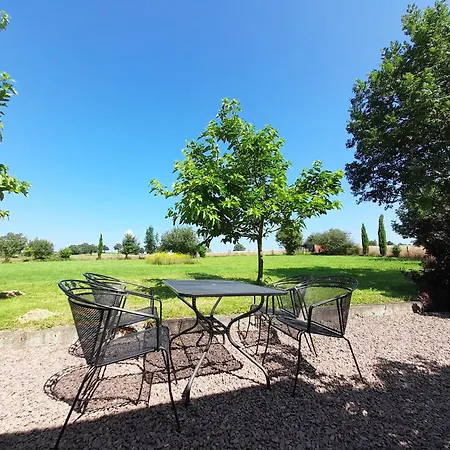 Avec Piscine Sainte Anne Holiday home Ygrande