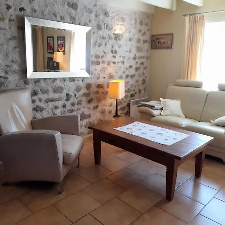 Casa de Férias Avec Piscine Sainte Anne *